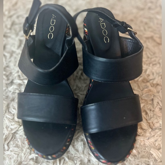 Sandals - Picture 3 of 4